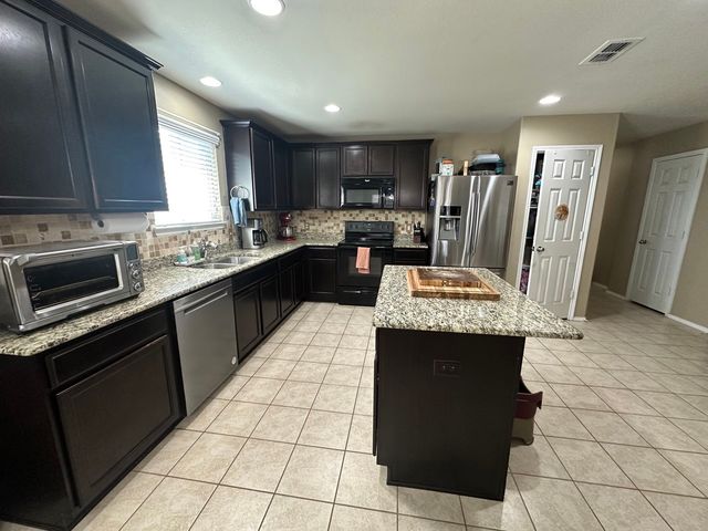 1713 Megan Creek Drive, Little Elm, TX 75068