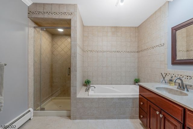 84 Hagerman Ct, Bridgewater Twp., NJ 08807