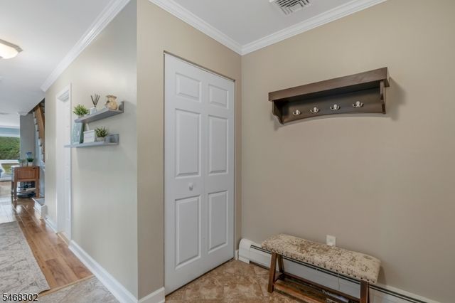 84 Hagerman Ct, Bridgewater Twp., NJ 08807