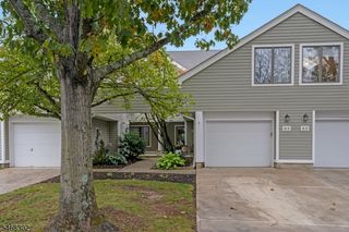 84 Hagerman Ct, Bridgewater Twp., NJ 08807