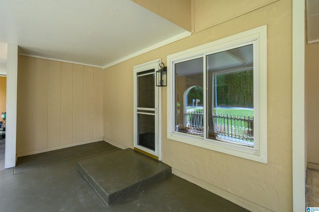 1834 OAKLEAF LANE, Center Point, AL 35215