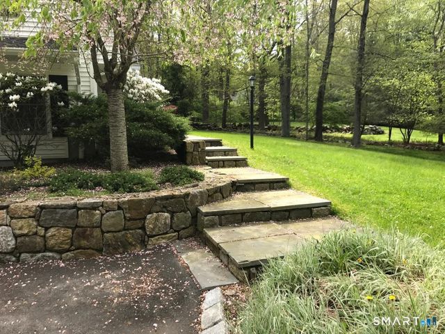 51 Continental Drive, Ridgefield, CT 06877