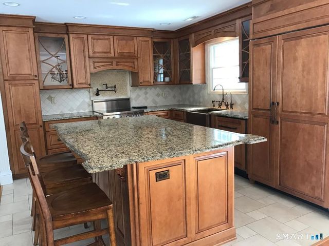 51 Continental Drive, Ridgefield, CT 06877