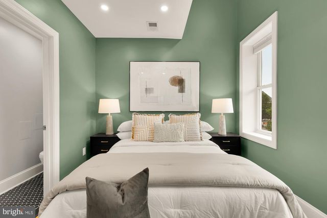 1519 EAST CAPITOL ST SE, Washington, DC 20003