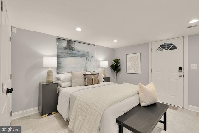 1519 EAST CAPITOL ST SE, Washington, DC 20003