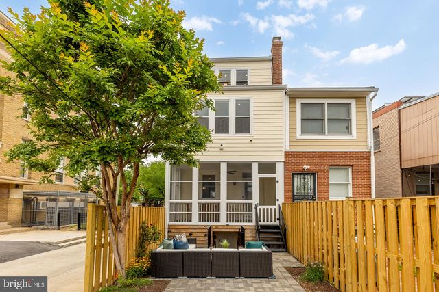 1519 EAST CAPITOL ST SE, Washington, DC 20003