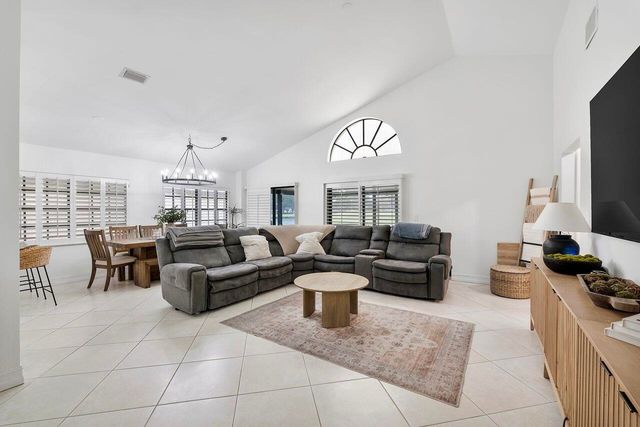 6852 Bitterbush Place, Boynton Beach, FL 33472