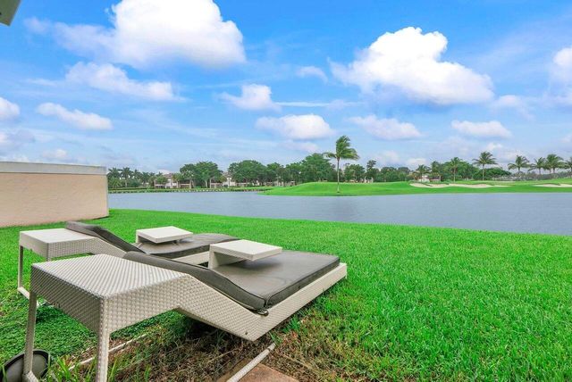 6852 Bitterbush Place, Boynton Beach, FL 33472