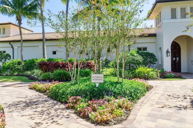 6852 Bitterbush Place, Boynton Beach, FL 33472
