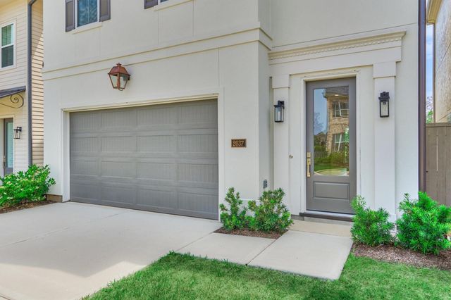 2037 Carlson Creek Drive, The Woodlands, TX 77380