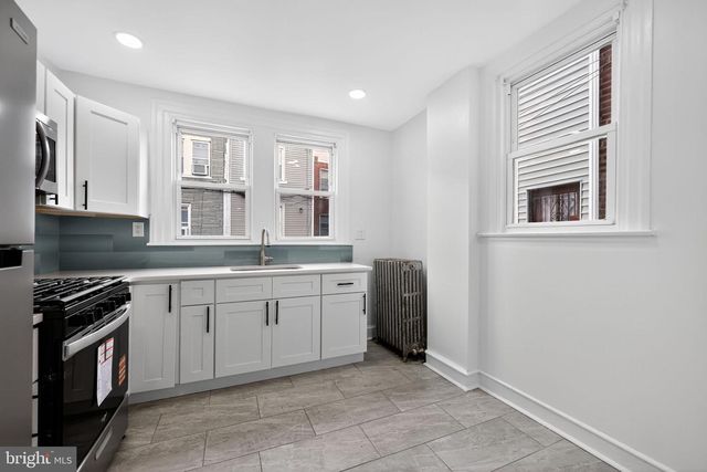 539 E CARVER ST, Philadelphia, PA 19120