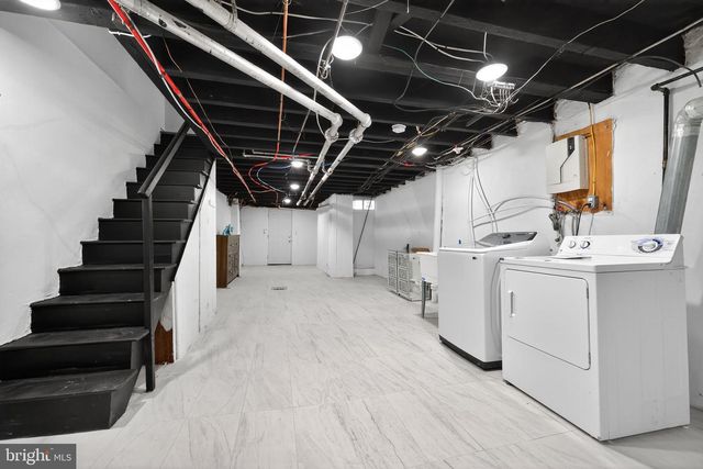 539 E CARVER ST, Philadelphia, PA 19120