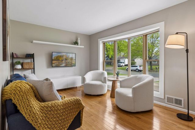 14786 91st Place N, Maple Grove, MN 55369