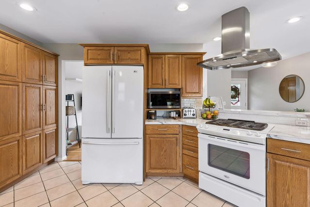 14786 91st Place N, Maple Grove, MN 55369
