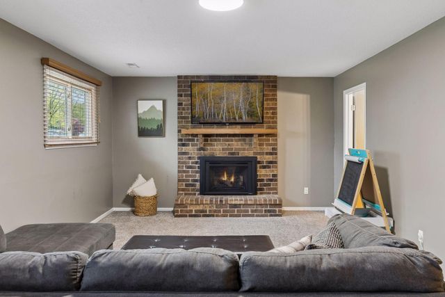 14786 91st Place N, Maple Grove, MN 55369