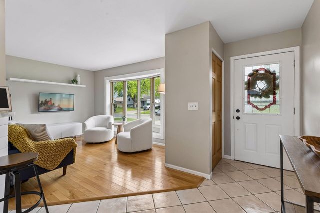 14786 91st Place N, Maple Grove, MN 55369