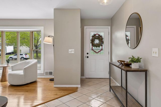 14786 91st Place N, Maple Grove, MN 55369