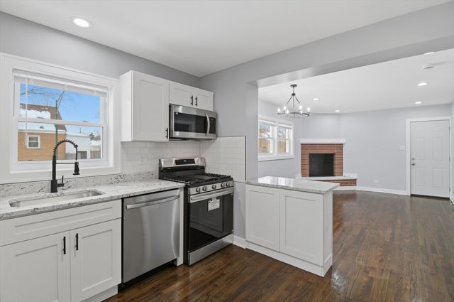 10356 S Green Street, Chicago, IL 60643