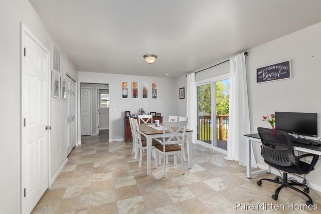 301 Wagonwheel Court, Cedar Springs, MI 49319