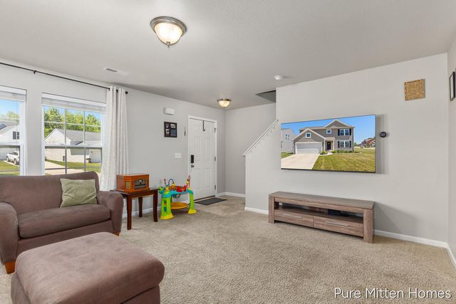 301 Wagonwheel Court, Cedar Springs, MI 49319