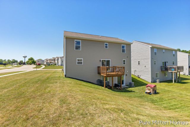301 Wagonwheel Court, Cedar Springs, MI 49319