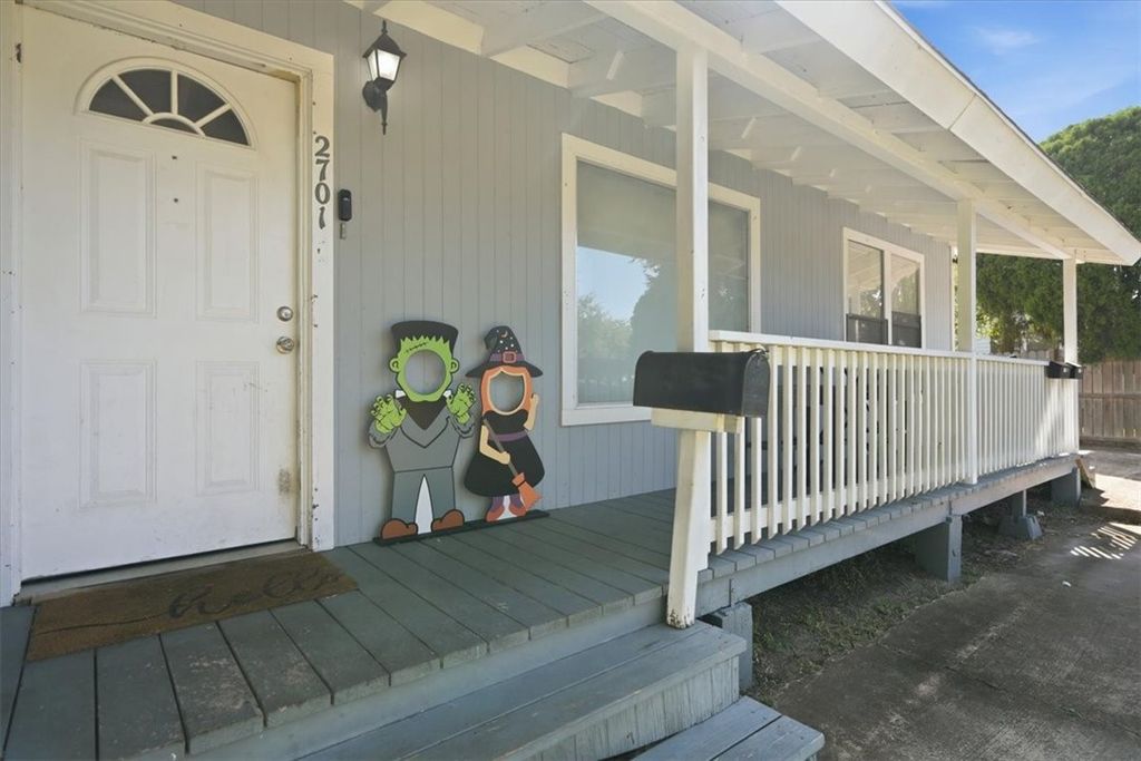 2701 Nemec St, Corpus Christi, TX 78415 — photo 3