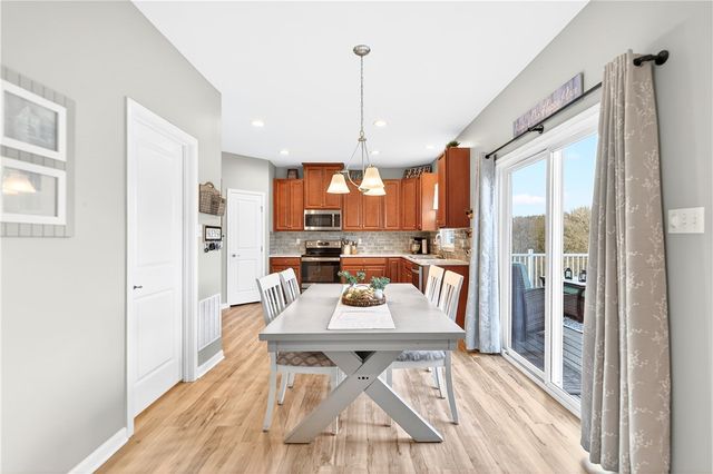 357 Greene Dr, Jefferson Hills, PA 15025