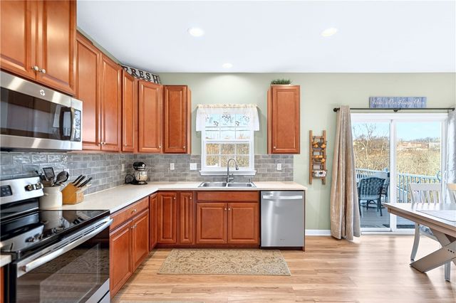 357 Greene Dr, Jefferson Hills, PA 15025