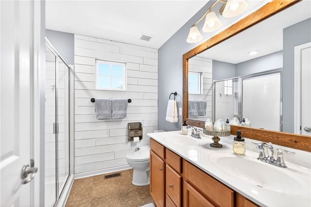 357 Greene Dr, Jefferson Hills, PA 15025