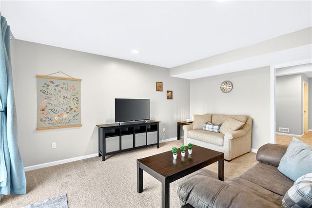 357 Greene Dr, Jefferson Hills, PA 15025