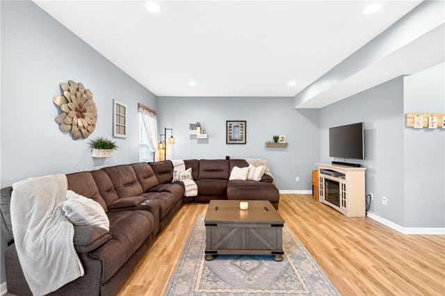 357 Greene Dr, Jefferson Hills, PA 15025