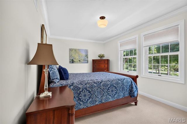 12825 Brighton Woods Drive, Town And Country, MO 63131