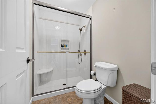 12825 Brighton Woods Drive, Town And Country, MO 63131