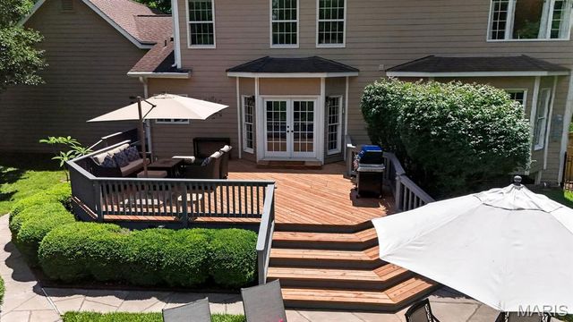 12825 Brighton Woods Drive, Town And Country, MO 63131