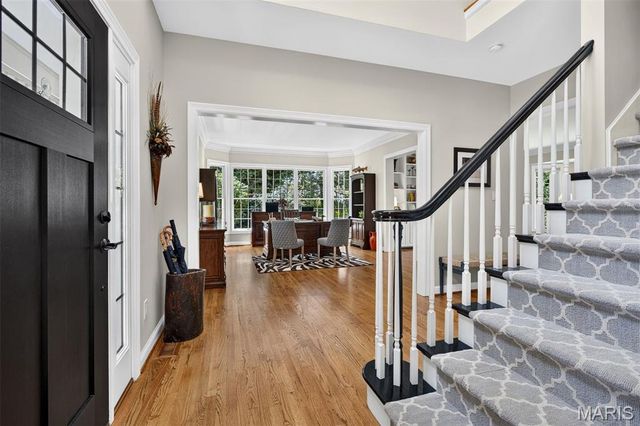 12825 Brighton Woods Drive, Town And Country, MO 63131