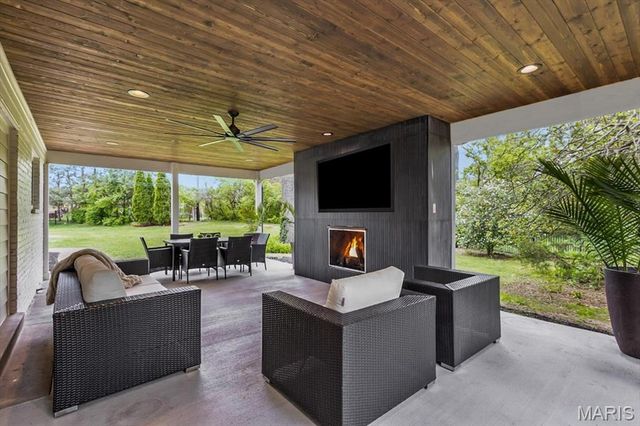 410 Monaco Drive, Warson Woods, MO 63122