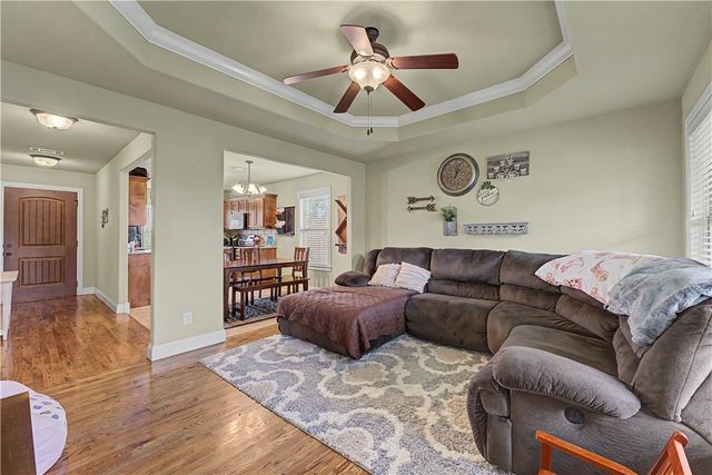 1103 W Berkeley Avenue, Rogers, AR 72758