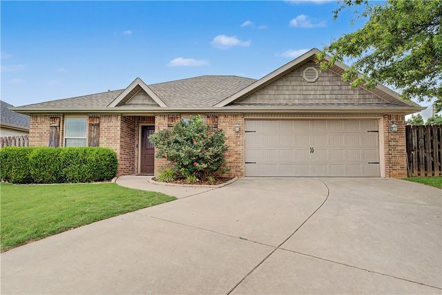 1103 W Berkeley Avenue, Rogers, AR 72758