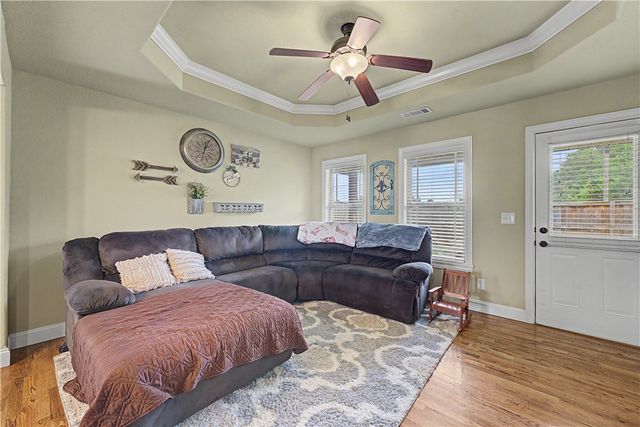 1103 W Berkeley Avenue, Rogers, AR 72758