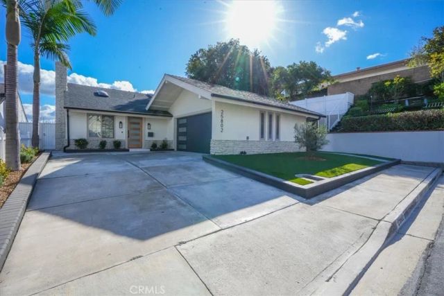 25802 Sycamore, Laguna Hills, CA 92653