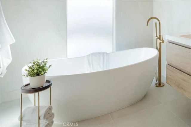 25802 Sycamore, Laguna Hills, CA 92653