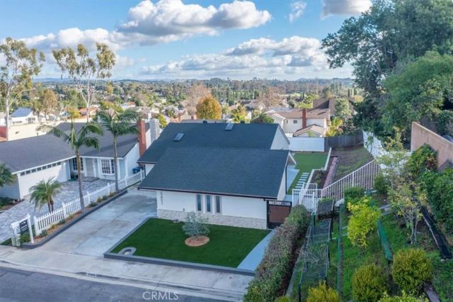 25802 Sycamore, Laguna Hills, CA 92653