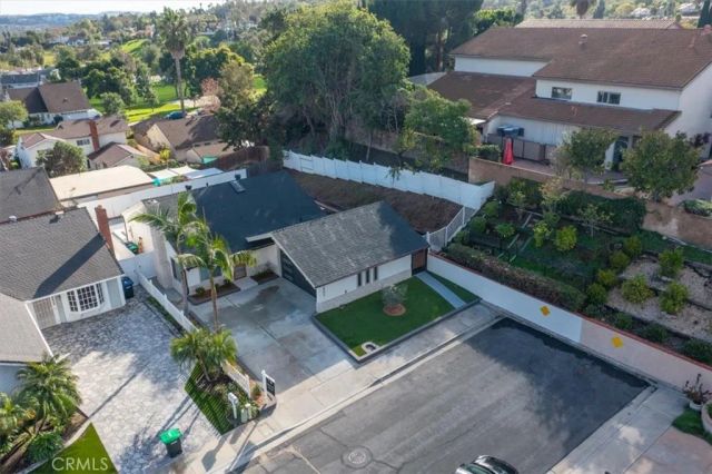 25802 Sycamore, Laguna Hills, CA 92653