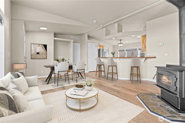 2313 420th Street E, Eatonville, WA 98328