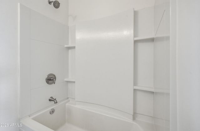 2221 W WASHINGTON Street, Phoenix, AZ 85009