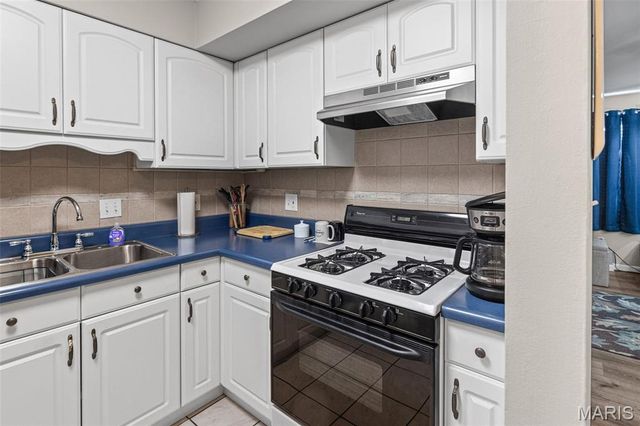 6934 Colonial Woods Drive 89, St Louis, MO 63129