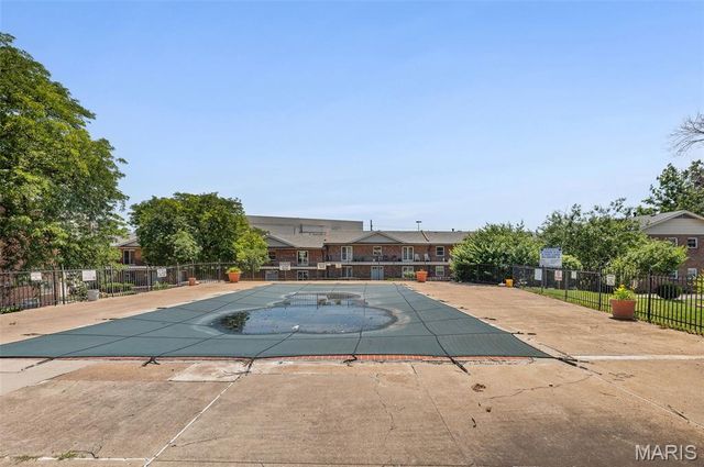 6934 Colonial Woods Drive 89, St Louis, MO 63129