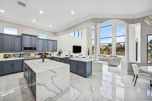 10560 Arcole Court, Wellington, FL 33449