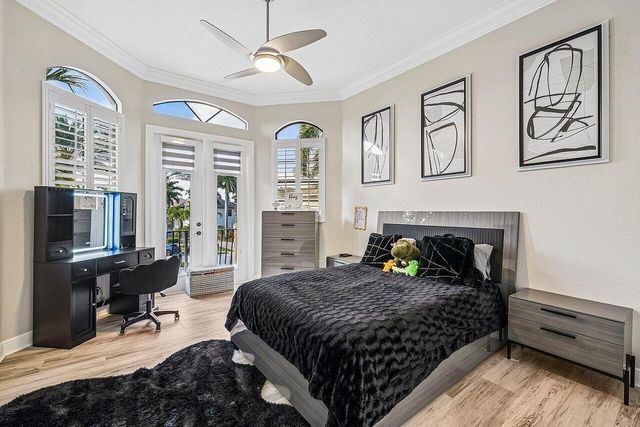 10560 Arcole Court, Wellington, FL 33449