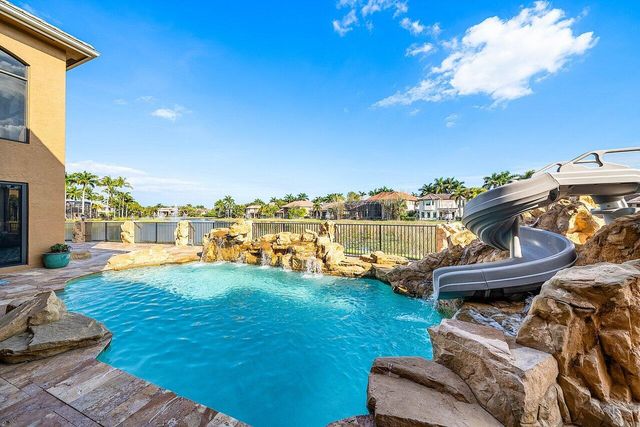 10560 Arcole Court, Wellington, FL 33449